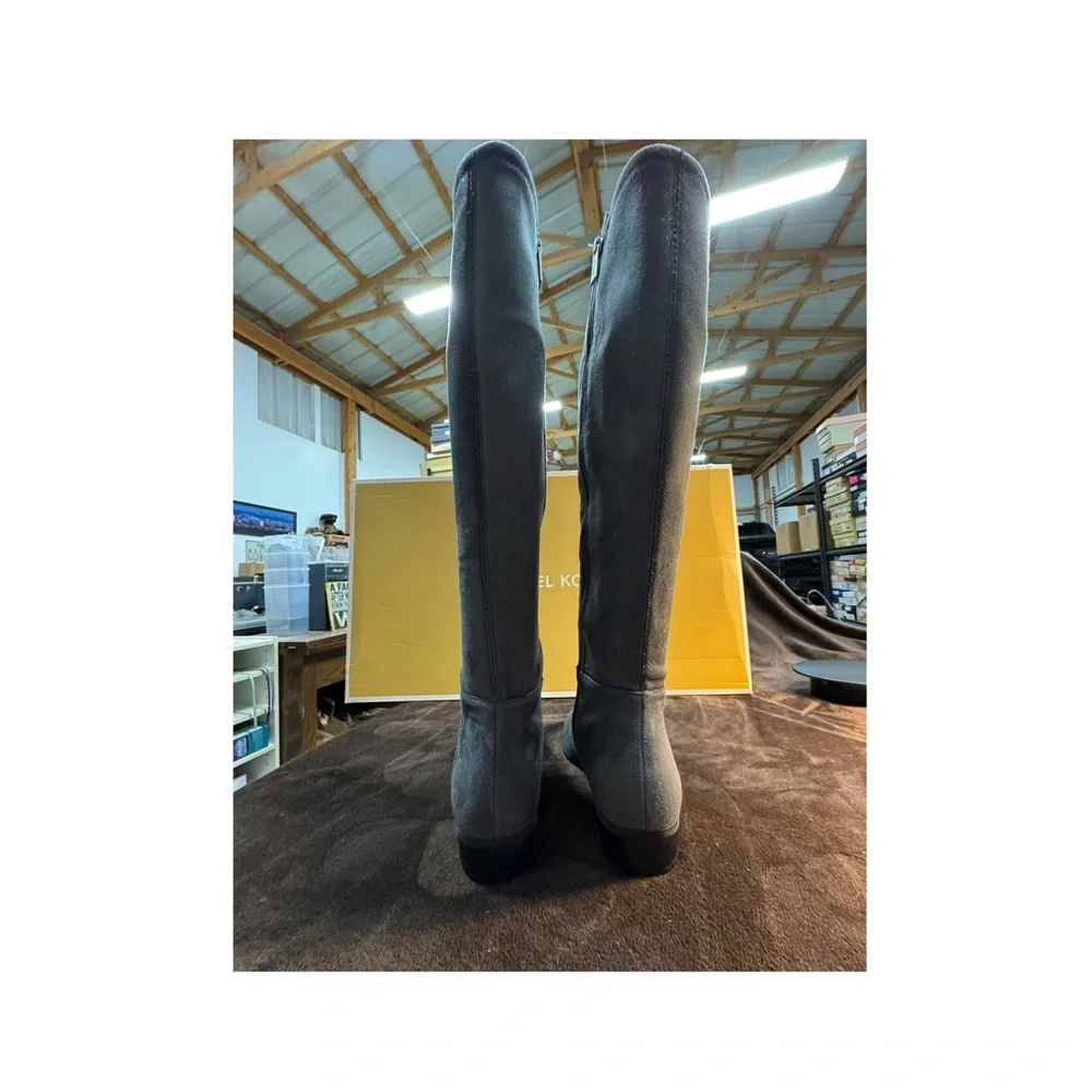 Michael Kors Gray Knee-High flat Boots size 5 - Picture 5 of 8